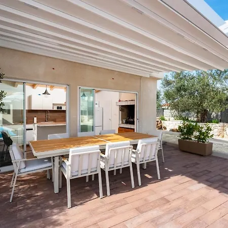 Skriveni Dragulj - A Peaceful Oasis With A Sea View فيلة تروغير