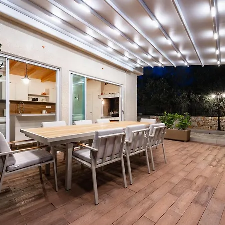 Skriveni Dragulj - A Peaceful Oasis With A Sea View