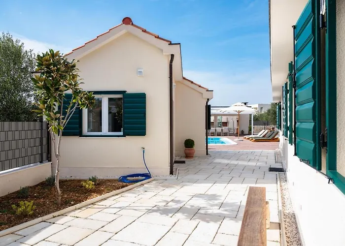 Вилла Skriveni Dragulj - A Peaceful Oasis With A Sea View