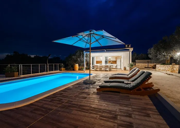 Вилла Skriveni Dragulj - A Peaceful Oasis With A Sea View *