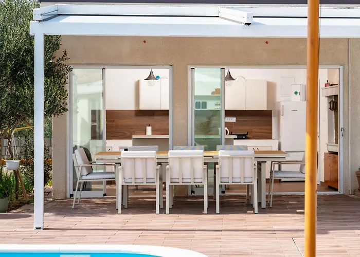 Skriveni Dragulj - A Peaceful Oasis With A Sea View Вилла *