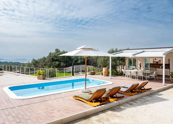Вилла Skriveni Dragulj - A Peaceful Oasis With A Sea View
