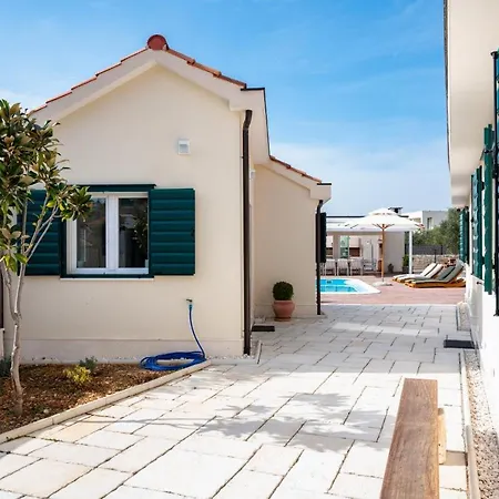 ヴィラ Skriveni Dragulj - A Peaceful Oasis With A Sea View